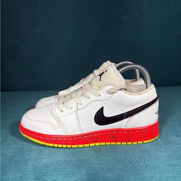 Nike Air Jordan 1 Low Multicolor Kids/Youth 4.5Y / Women’s 6 Sneakers - Picture 1 of 9